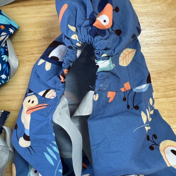 8 Scrub Hat Bouffant Ponytail Caps, Buttons Washable Reusable Cotton Prints - Picture 11 of 11